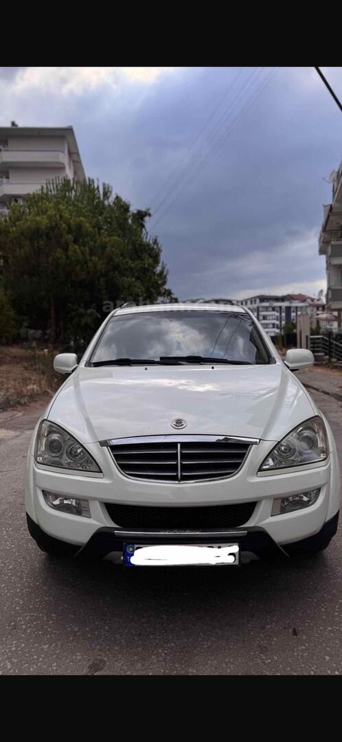 Sahibinden KGM SsangYong Kyron 2.0 L XDI Limited 4x4 2010 Model Kocaeli 206.000 km Beyaz 2
