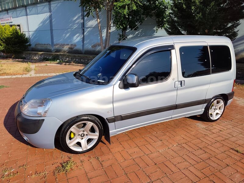 Sahibinden Peugeot Partner 1.6 XT 2003 Model İzmir 277.000 km Gri (metalik)