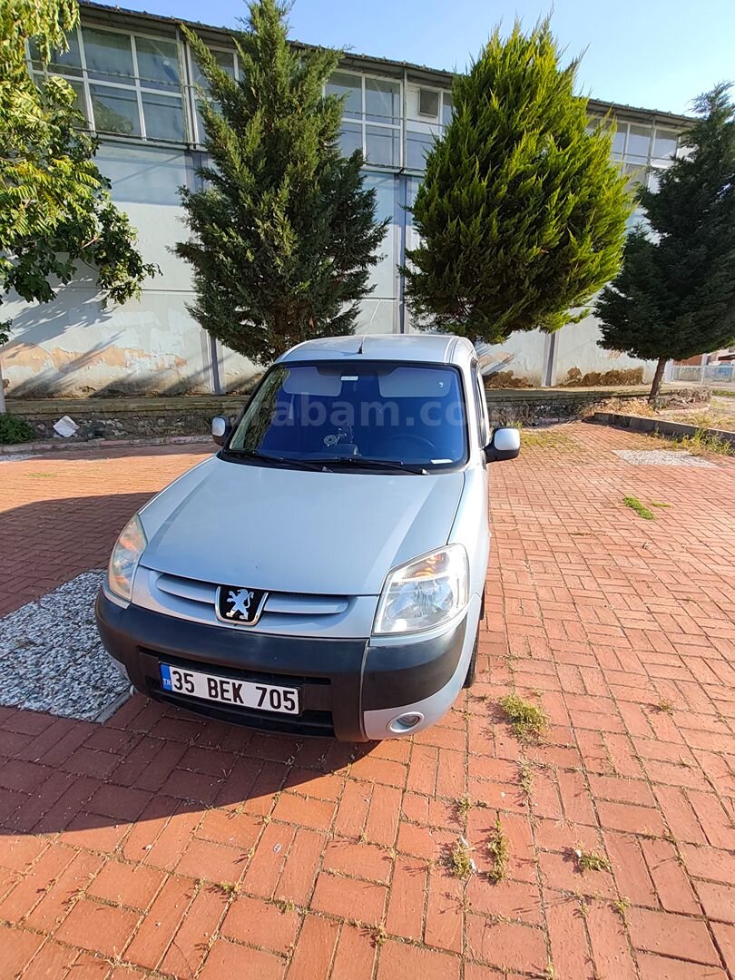 Sahibinden Peugeot Partner 1.6 XT 2003 Model İzmir 277.000 km Gri (metalik) 7