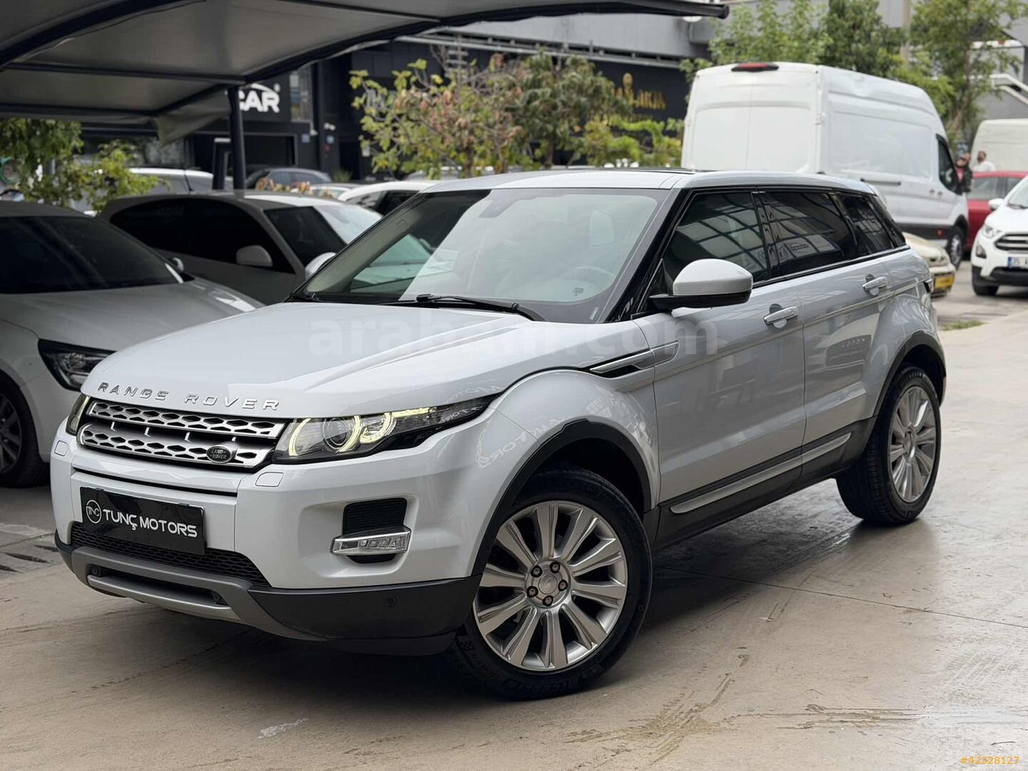Galeriden Land Rover Range Evoque 2.0 Si4 Prestige 2015 Model İzmir 113.000 km Beyaz 7