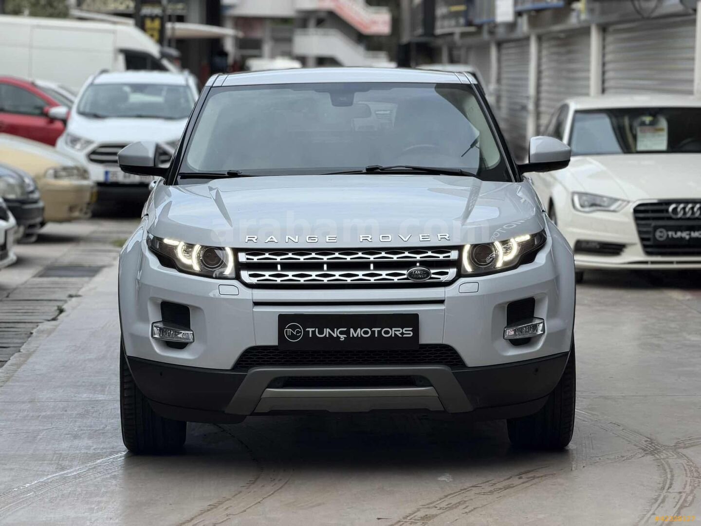 Galeriden Land Rover Range Evoque 2.0 Si4 Prestige 2015 Model İzmir 113.000 km Beyaz 3