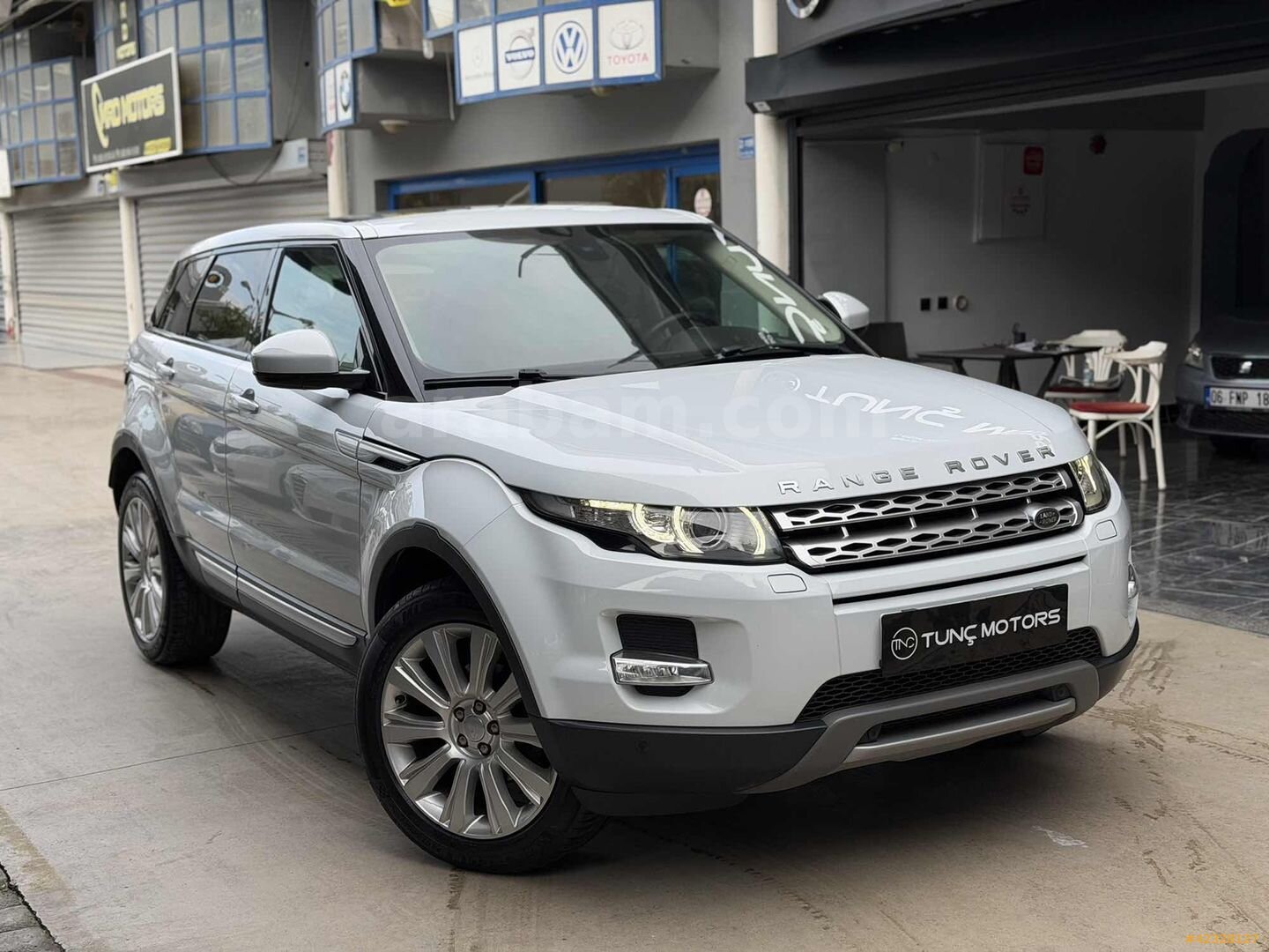 Galeriden Land Rover Range Evoque 2.0 Si4 Prestige 2015 Model İzmir 113.000 km Beyaz 6