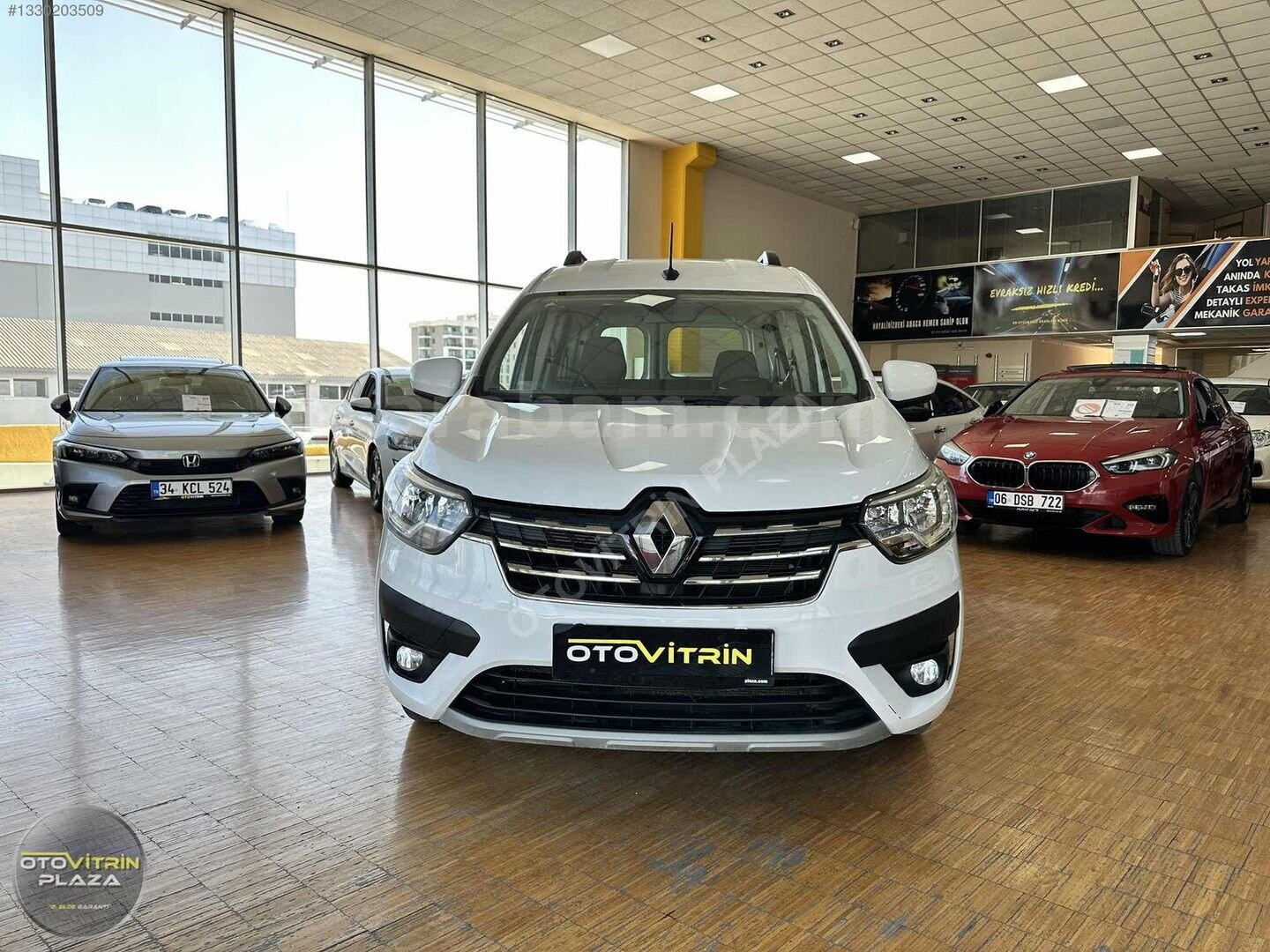 Galeriden Renault Express Combi 1.5 BlueDCI Touch 2021 Model İzmir 172.000 km Beyaz 2