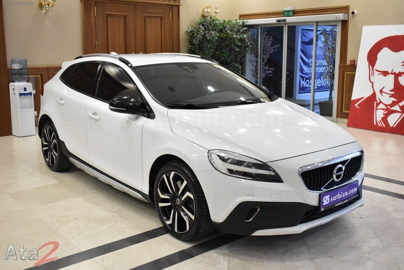Galeriden Volvo V40 Cross Country 1.5 T3 Advance 2017 Model Ankara 123.580 km Beyaz 3