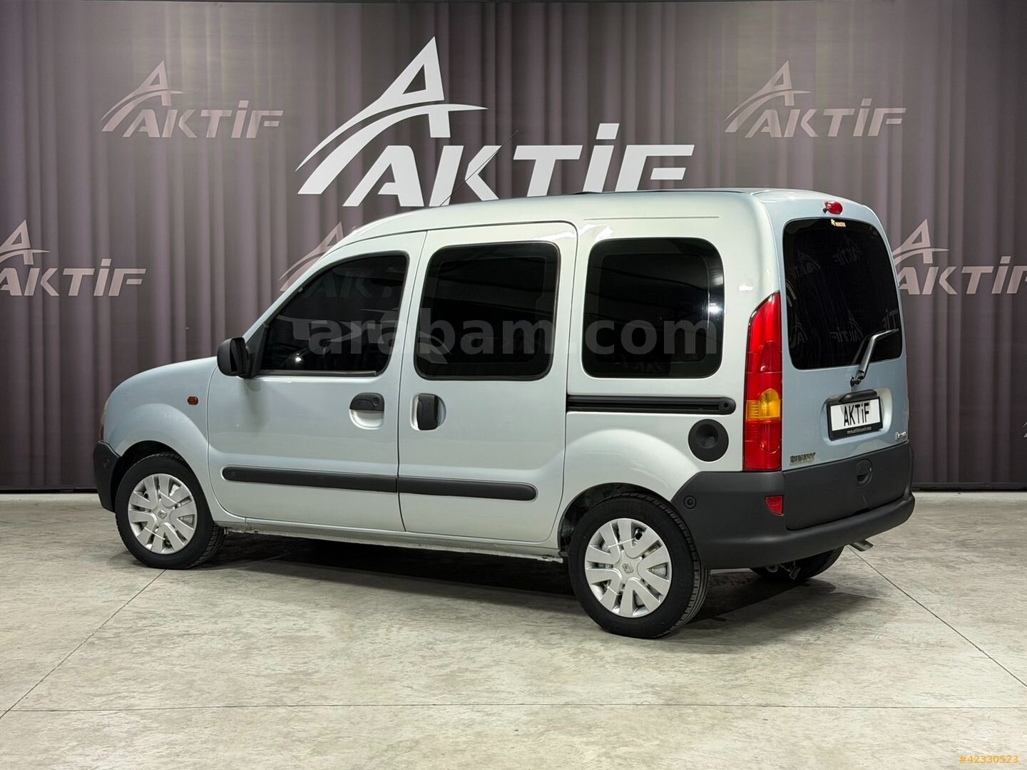 Galeriden Renault Kangoo 1.4 RTE 2002 Model Denizli 193.000 km Gri 6