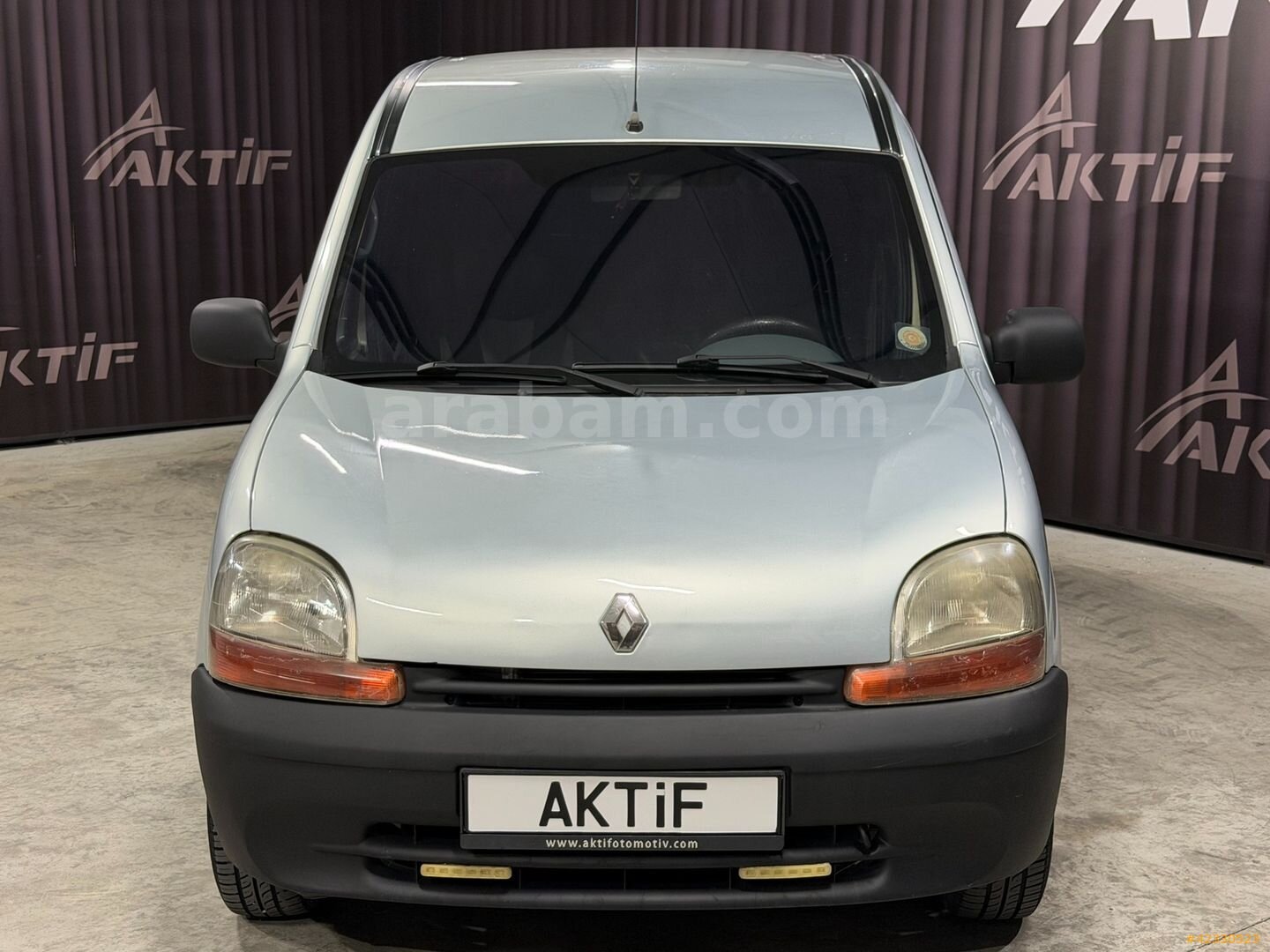 Galeriden Renault Kangoo 1.4 RTE 2002 Model Denizli 193.000 km Gri 2