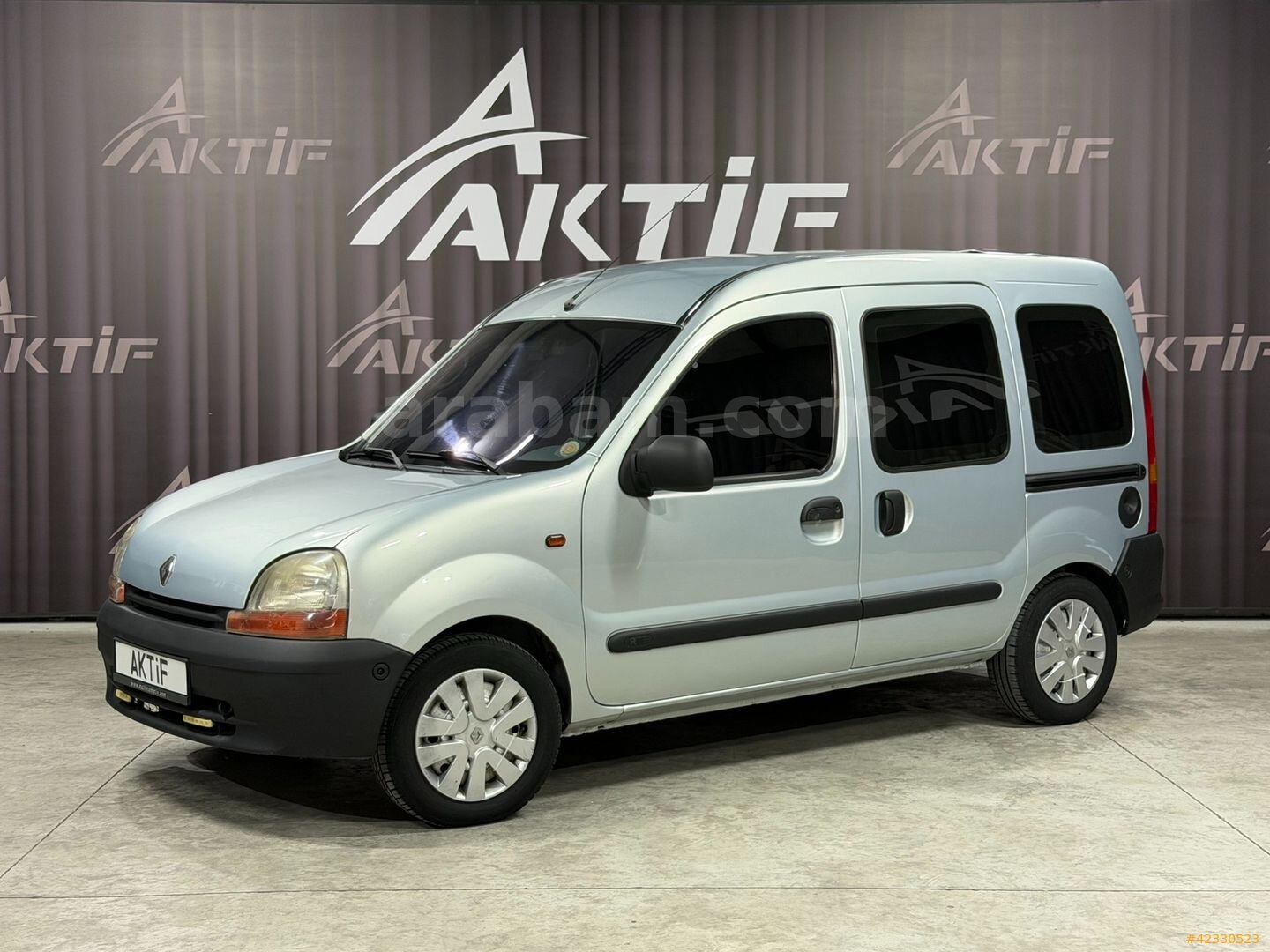 Galeriden Renault Kangoo 1.4 RTE 2002 Model Denizli 193.000 km Gri 3