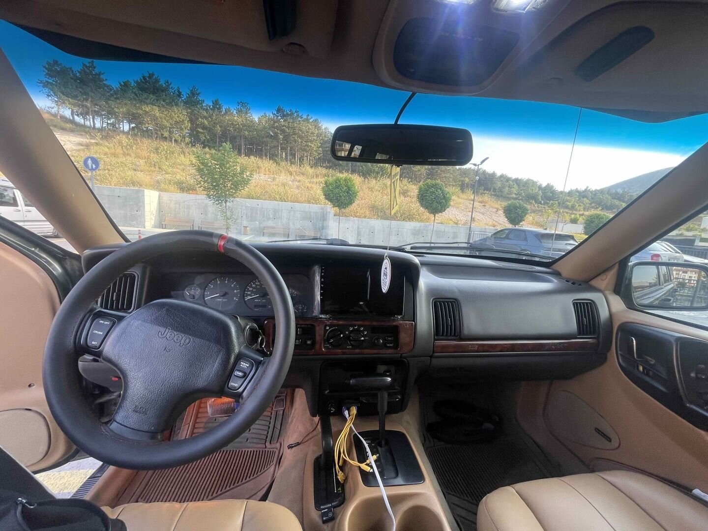 Sahibinden Jeep Grand Cherokee 5.2 Limited 1997 Model Kütahya 392.000 km Yeşil (metalik) 6