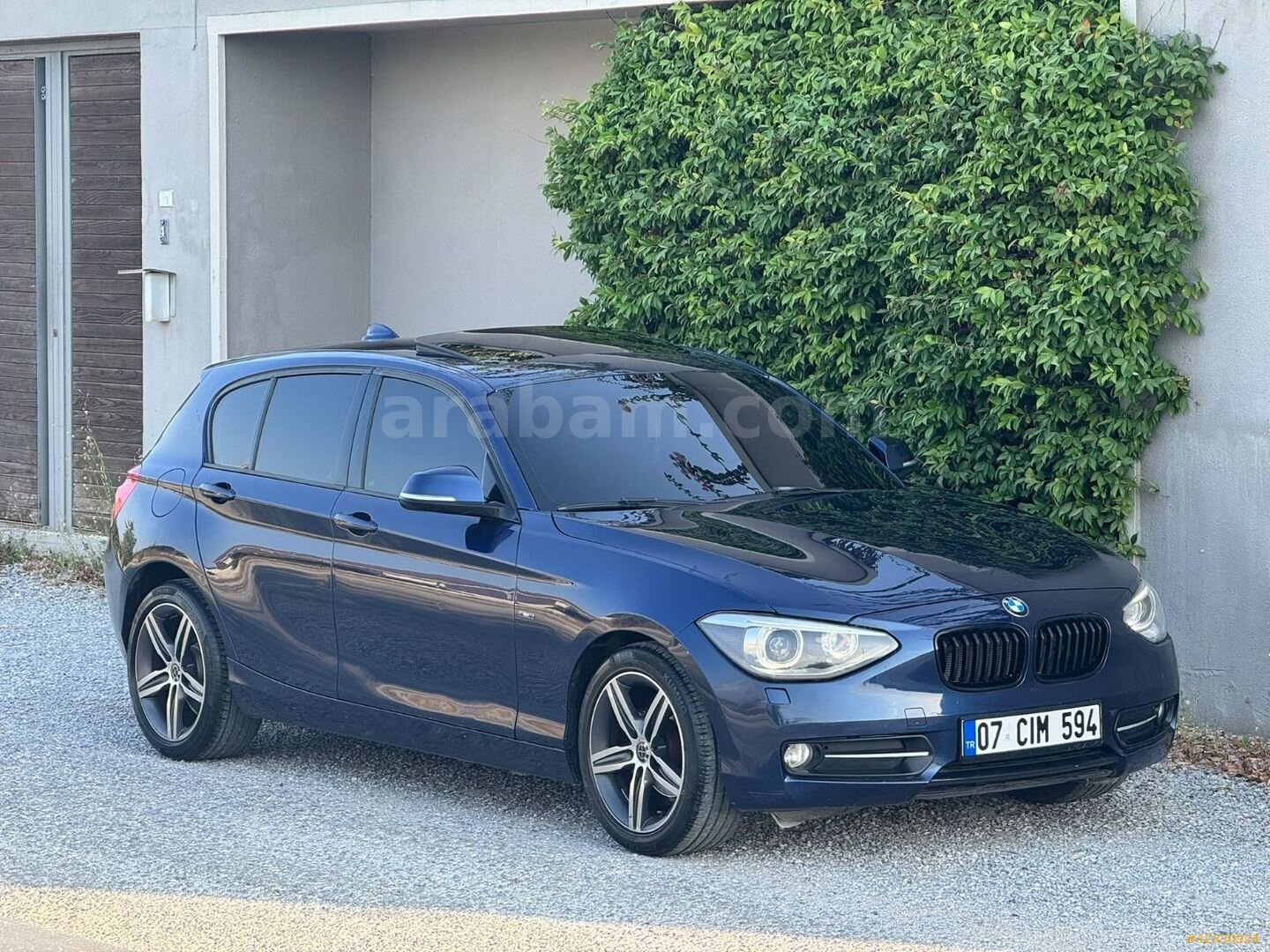 Galeriden BMW 1 Serisi 116i Sport Line 2012 Model Antalya 205.000 km Lacivert 1