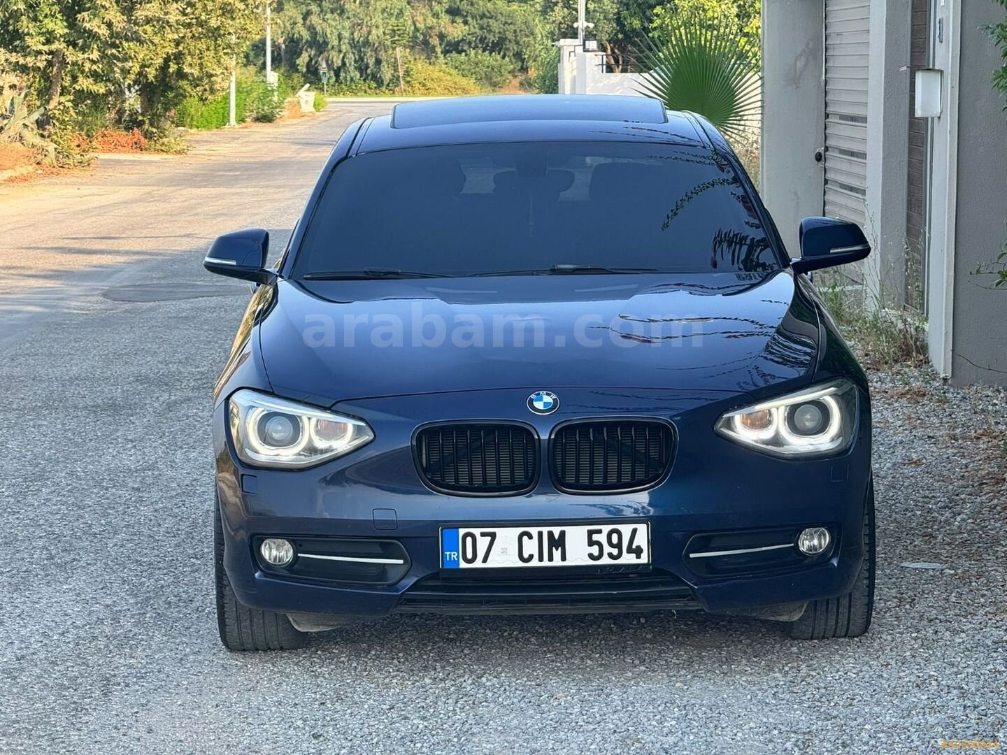 Galeriden BMW 1 Serisi 116i Sport Line 2012 Model Antalya 205.000 km Lacivert 2