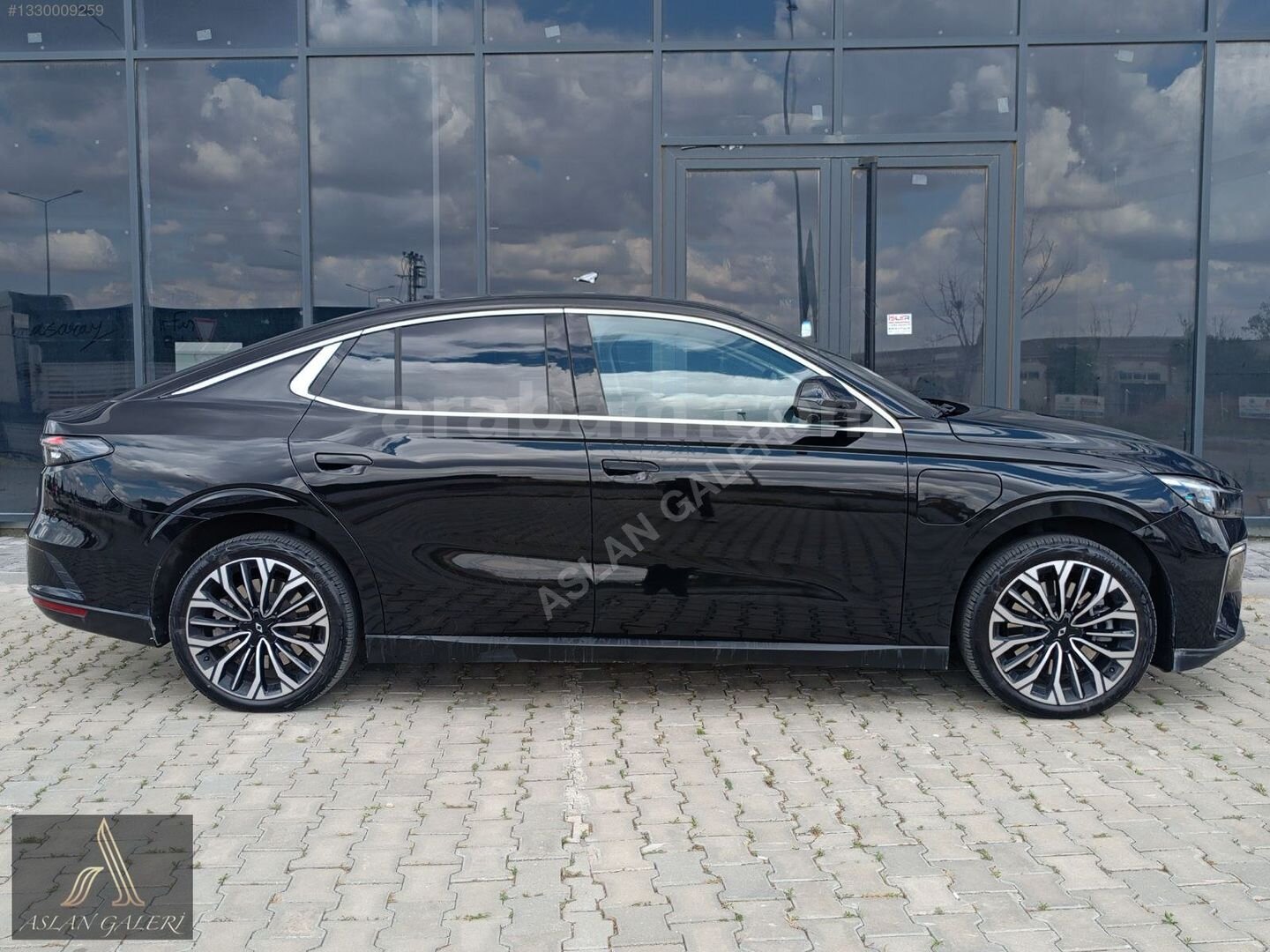 Galeriden TOGG T10F V2 Uzun Menzil 2025 Model Tekirdağ 17.500 km Siyah 4