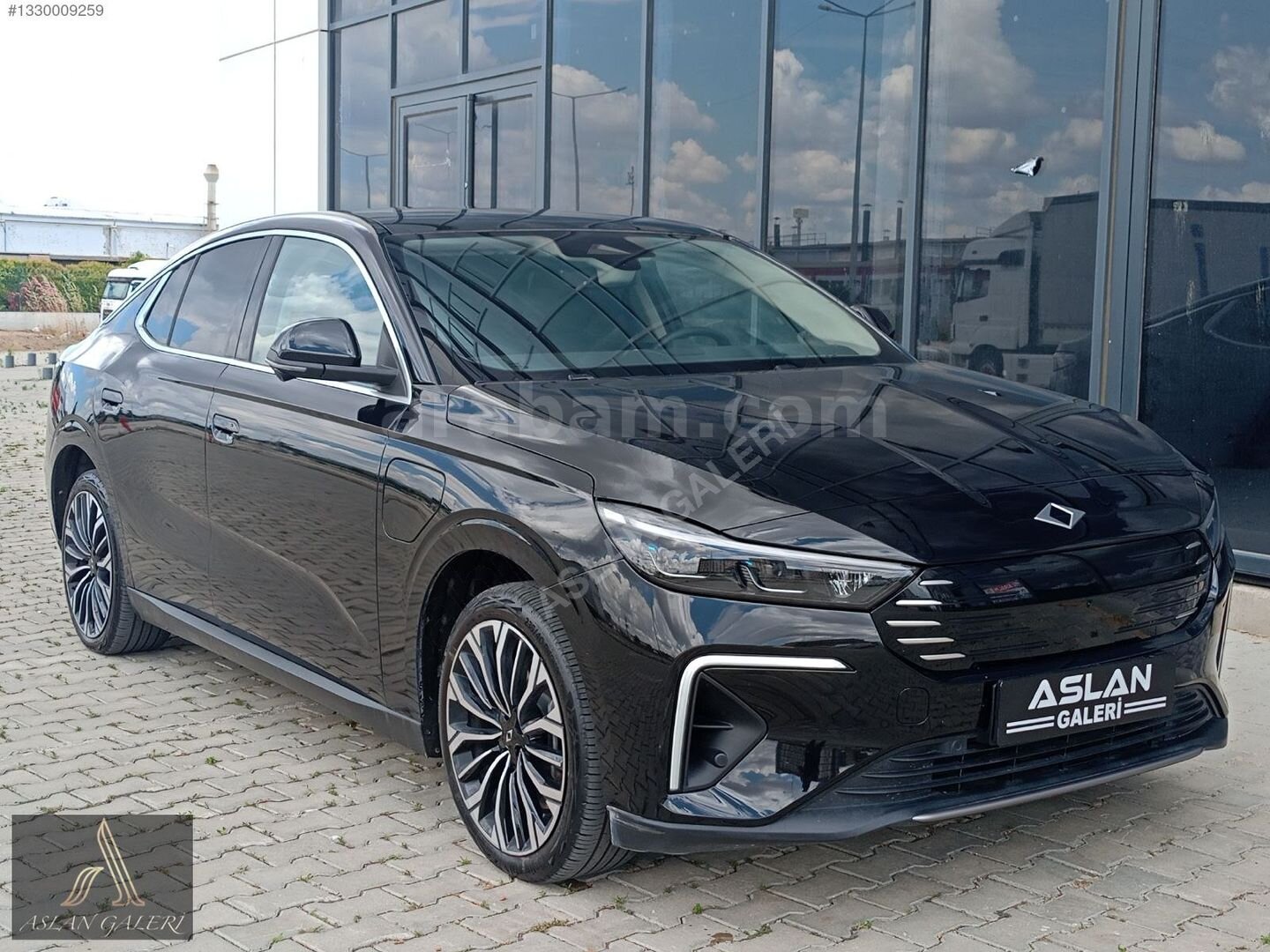 Galeriden TOGG T10F V2 Uzun Menzil 2025 Model Tekirdağ 17.500 km Siyah 1