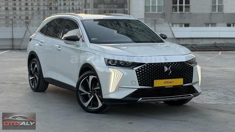 DS7 2023 1.6 E-TENSE OPERA 4X4 CAM TAVAN HATASIZ 300HP