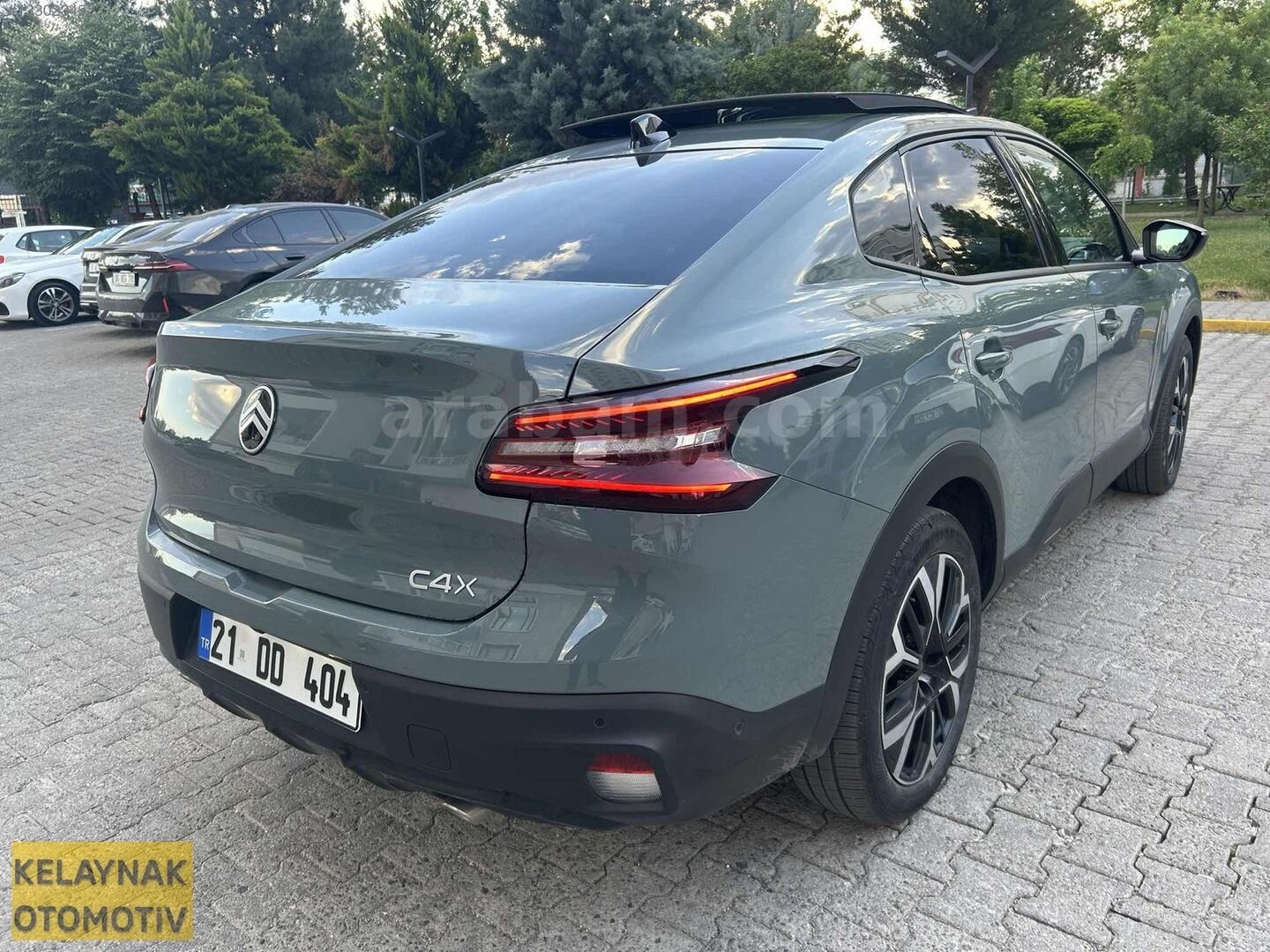 Galeriden Citroen C4 X 1.2 PureTech Max 2025 Model Diyarbakır 20.000 km Yeşil 6