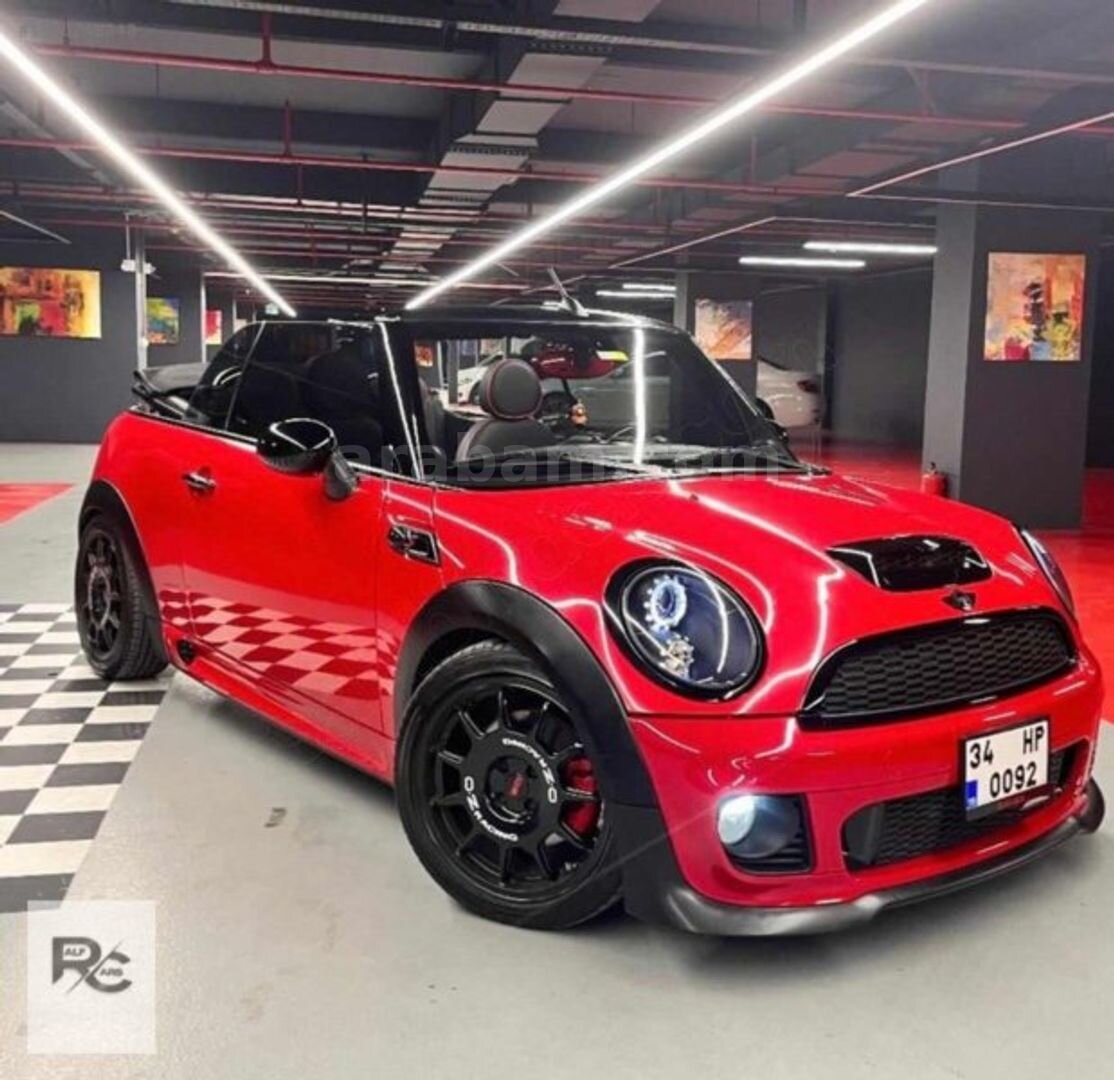 Galeriden Mini Cooper S 1.6 Cabrio 2011 Model İstanbul 120.000 km Kırmızı 1