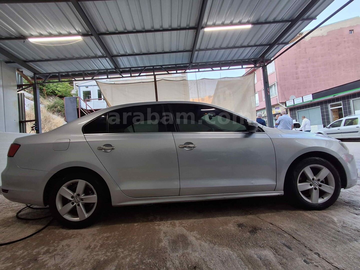 Galeriden Volkswagen Jetta 1.6 TDi Comfortline 2013 Model Bayburt 275.000 km Gri 5