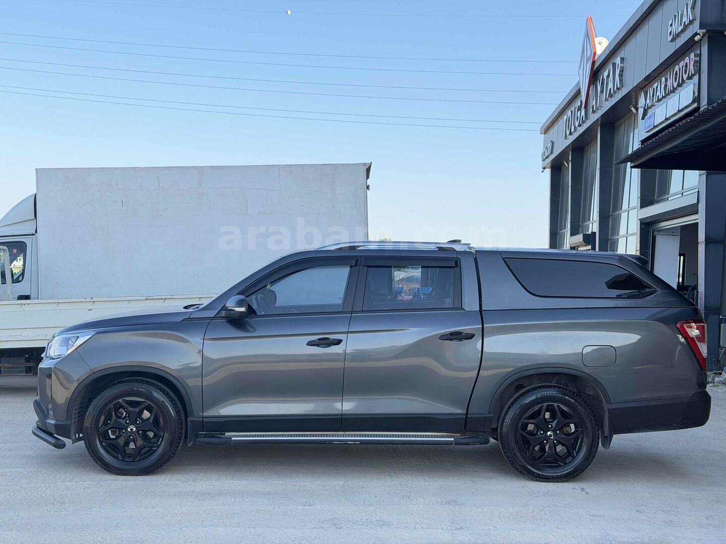 Galeriden KGM SsangYong Musso Grand 2.2 D Platinum Plus 2023 Model Antalya 35.000 km Gri 3