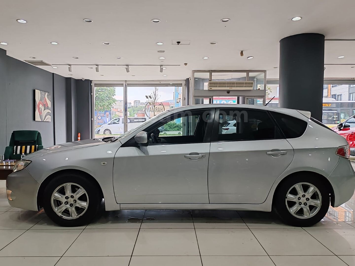 Galeriden Subaru Impreza 1.5 Comfort 2008 Model İstanbul 167.000 km Gri (Gümüş) 4