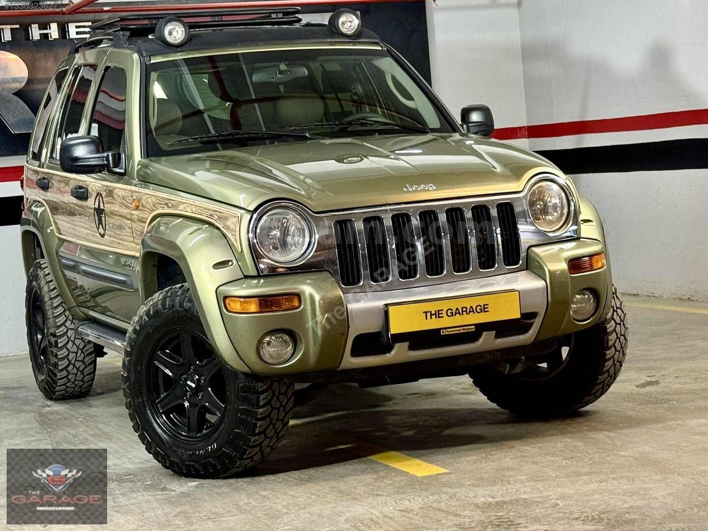 Galeriden Jeep Cherokee 3.7 Renegade 2004 Model İstanbul 221.000 km Yeşil 2