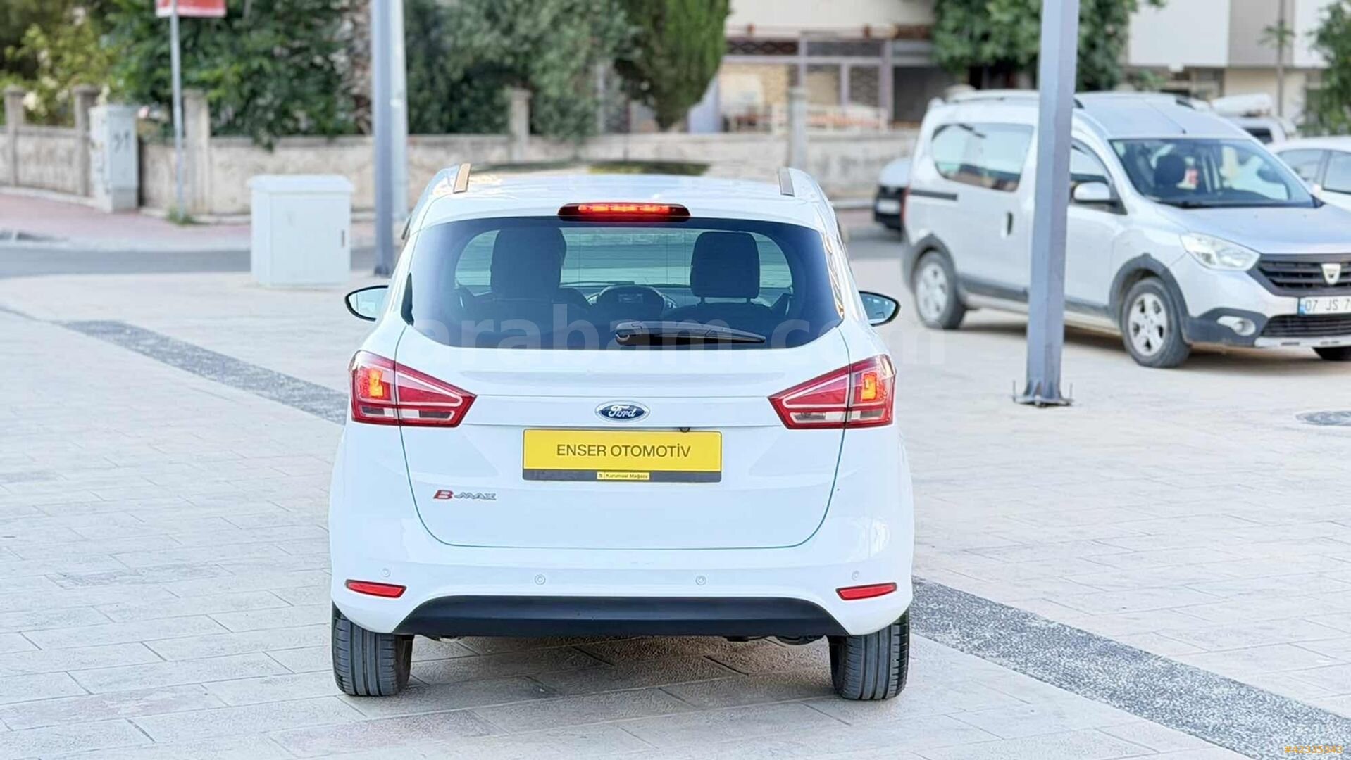 Galeriden Ford B-Max 1.6 TDCi Titanium 2014 Model Antalya 170.000 km Beyaz 6