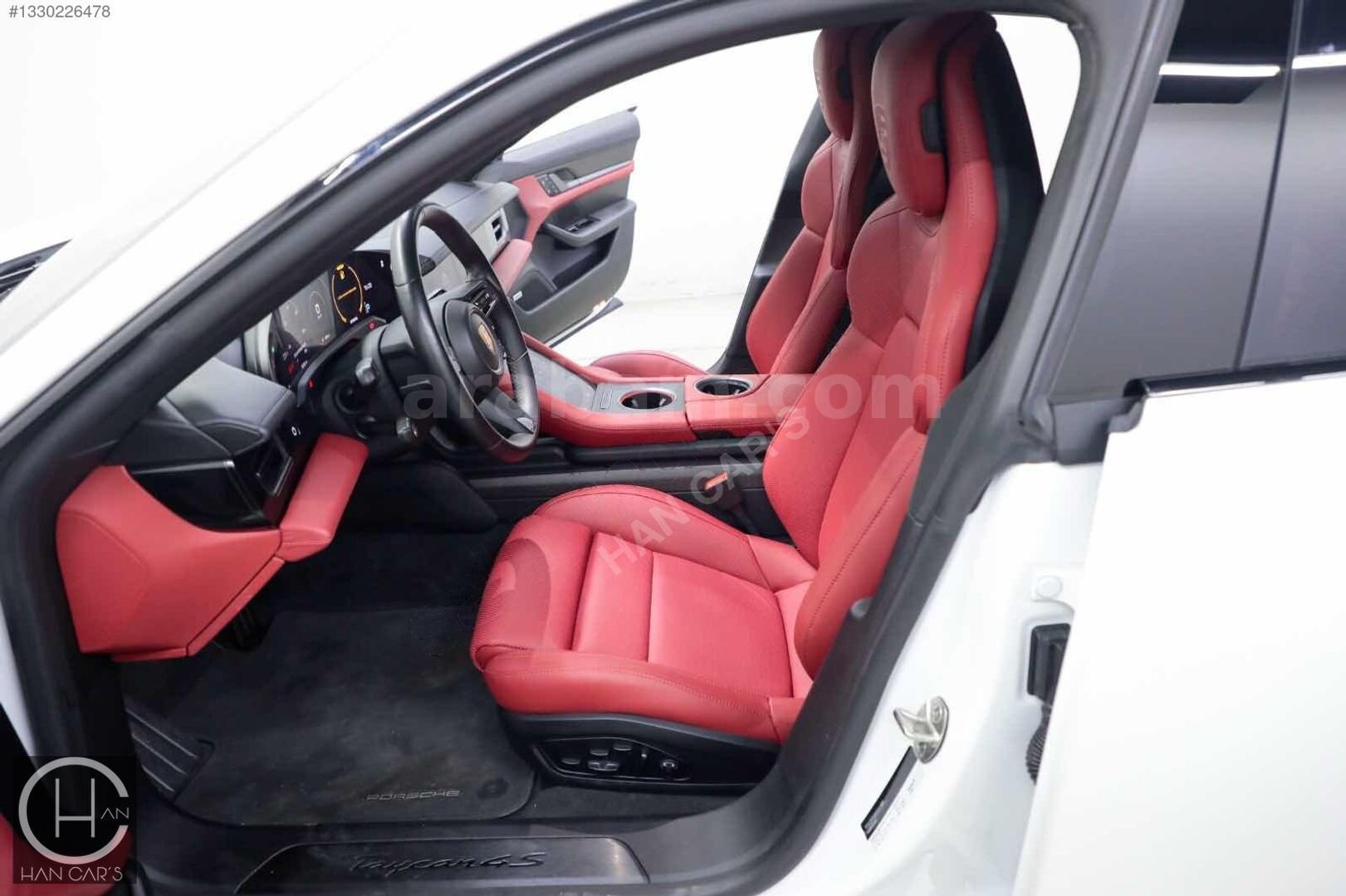 Galeriden Porsche Taycan Elektrik 4S Performance Plus 2020 Model İstanbul 78.000 km Beyaz 7