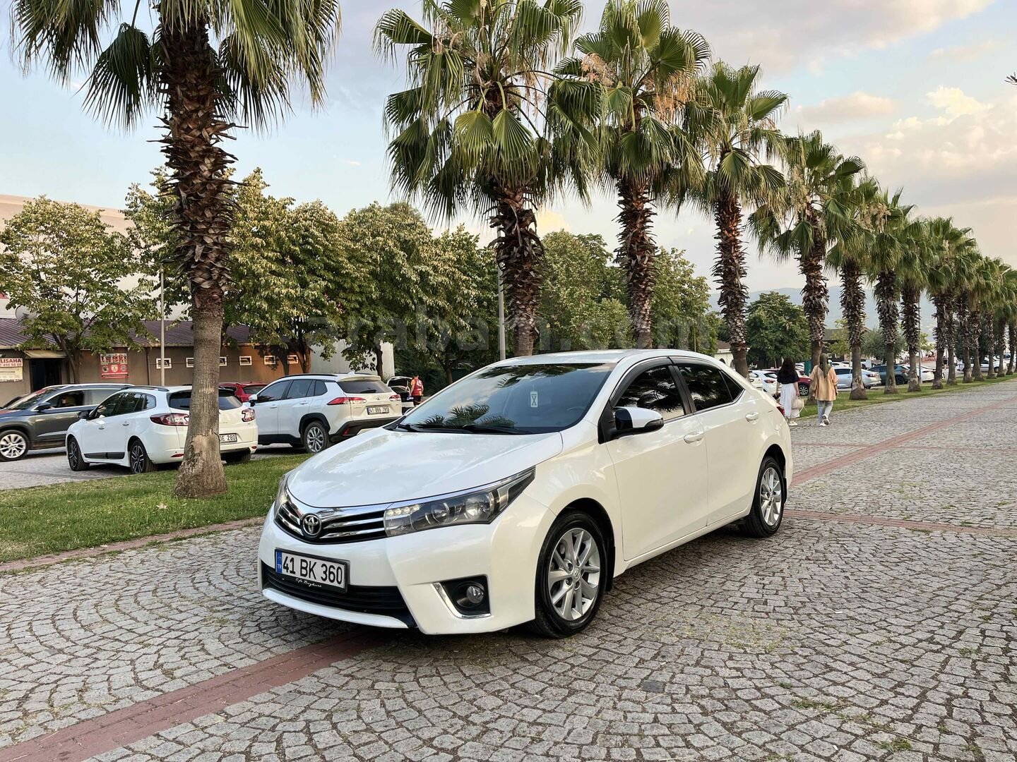 Sahibinden Toyota Corolla 1.4 D-4D Advance 2015 Model Kocaeli 142.000 km Beyaz 1