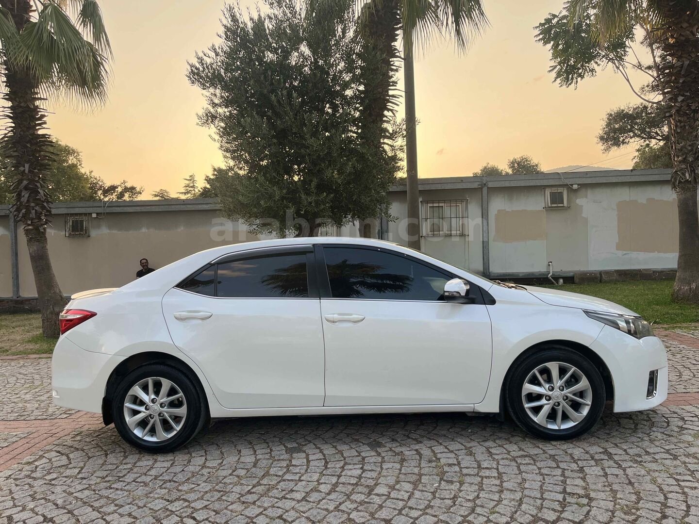 Sahibinden Toyota Corolla 1.4 D-4D Advance 2015 Model Kocaeli 142.000 km Beyaz 6