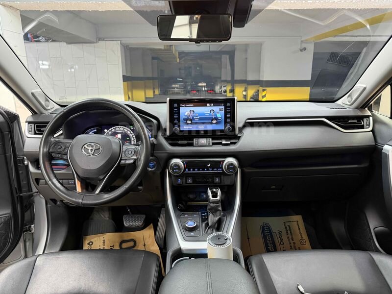 Sahibinden Toyota RAV4 2.5 Hybrid 2019 Model Erzincan 4