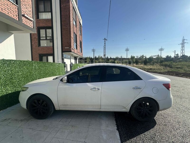 Sahibinden Kia Cerato 1.6 EX Advance 2010 Model Kocaeli 200.417 km Beyaz