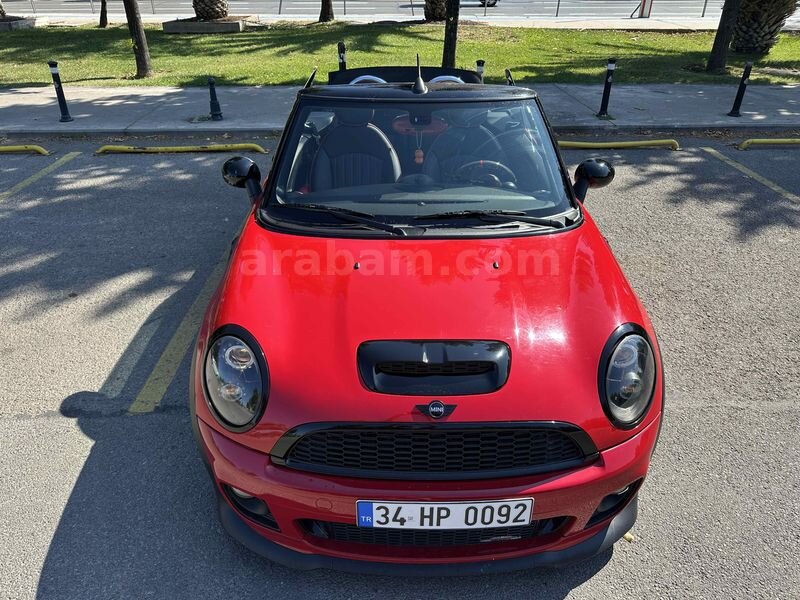 Galeriden Mini John Cooper 1.6 Works 2011 Model İstanbul 136.000 km Kırmızı