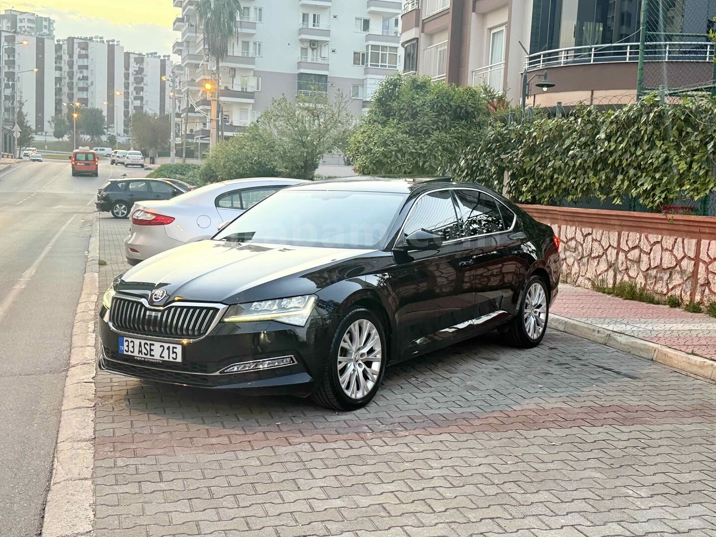 Sahibinden Skoda SuperB 1.5 TSI Prestige 2023 Model Mersin 63.000 km Siyah 5
