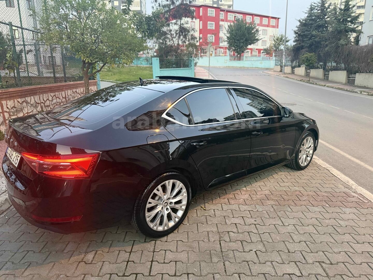 Sahibinden Skoda SuperB 1.5 TSI Prestige 2023 Model Mersin 63.000 km Siyah 2
