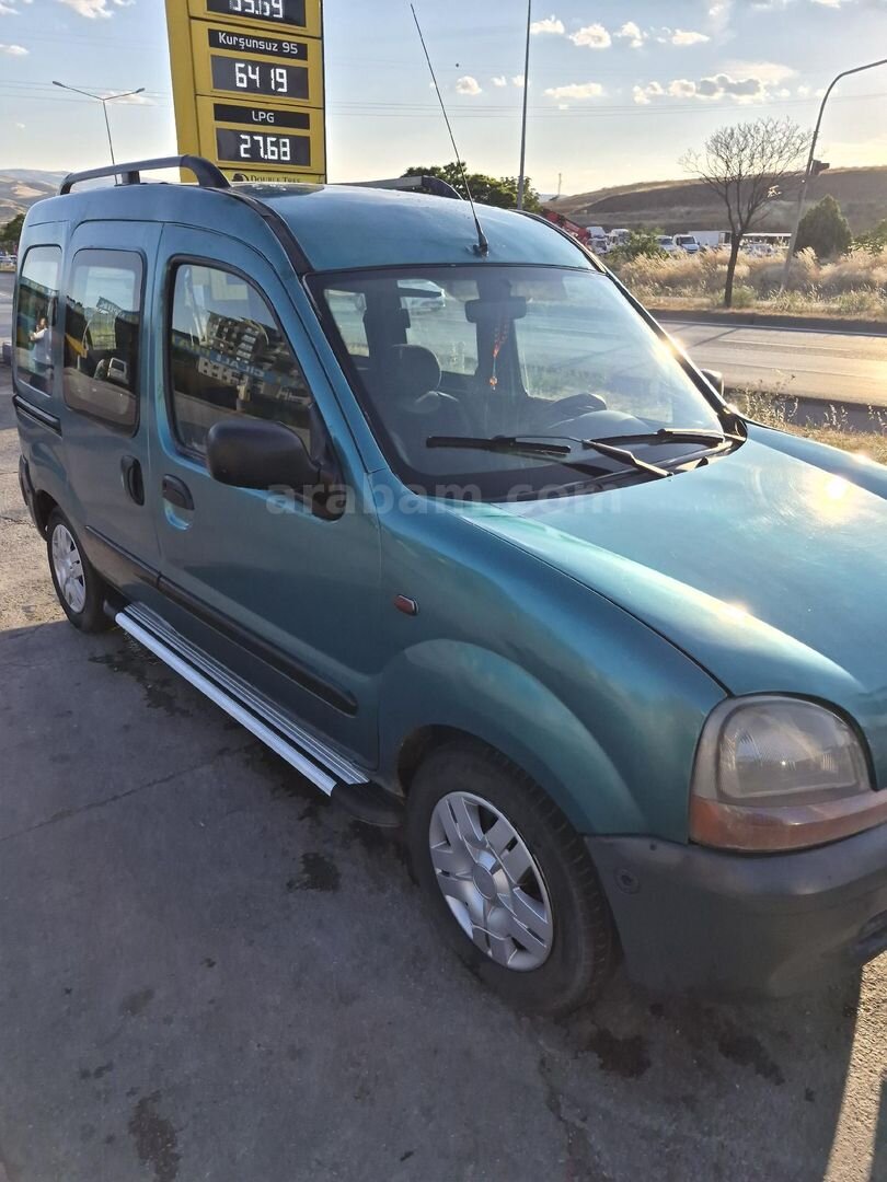Sahibinden Renault Kangoo 1.4 RTE 2000 Model Kırıkkale 304.000 km Yeşil (metalik) 2