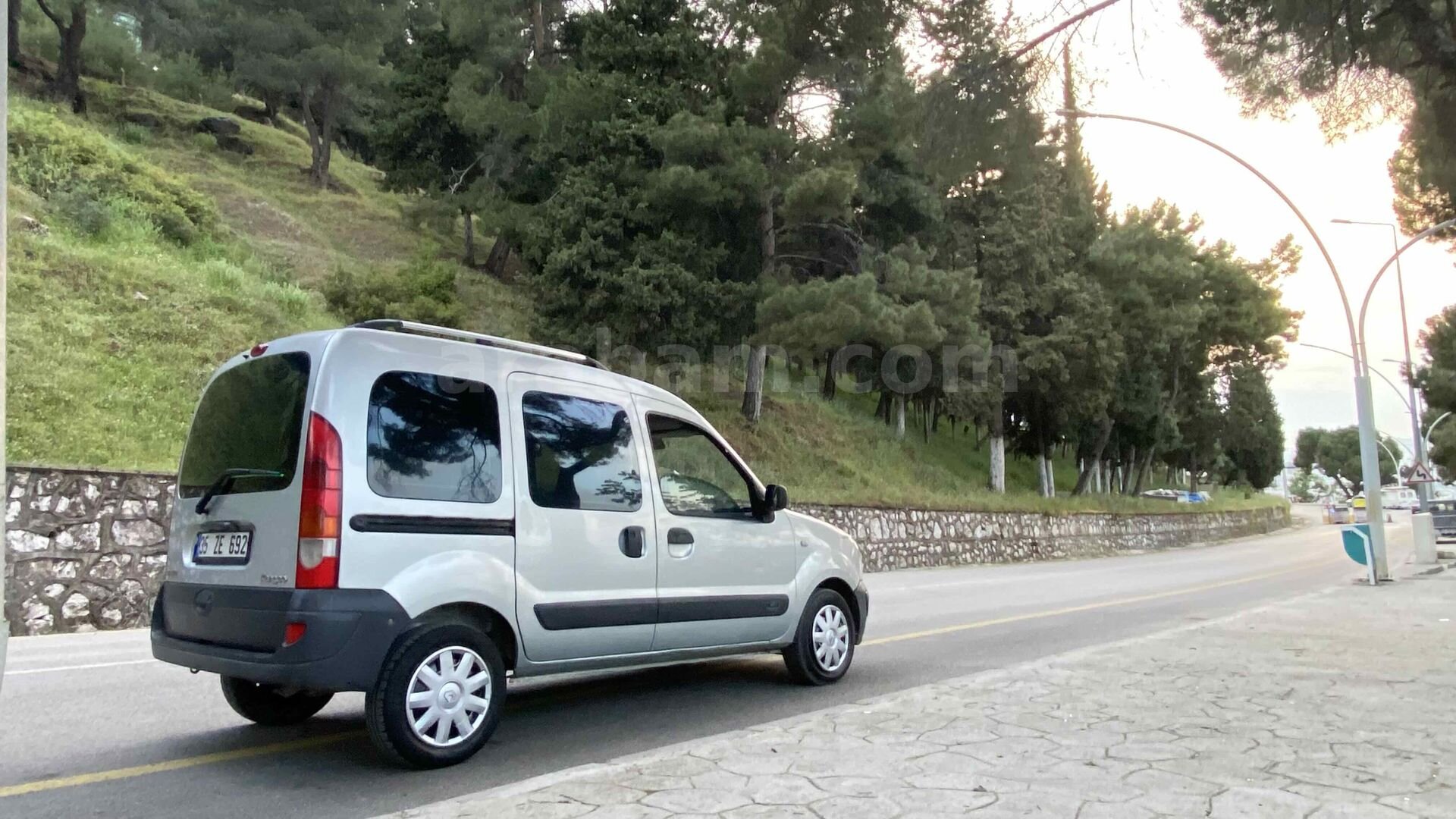 Sahibinden Renault Kangoo 1.5 dCi Expression 2008 Model Manisa 305.000 km Gri 5