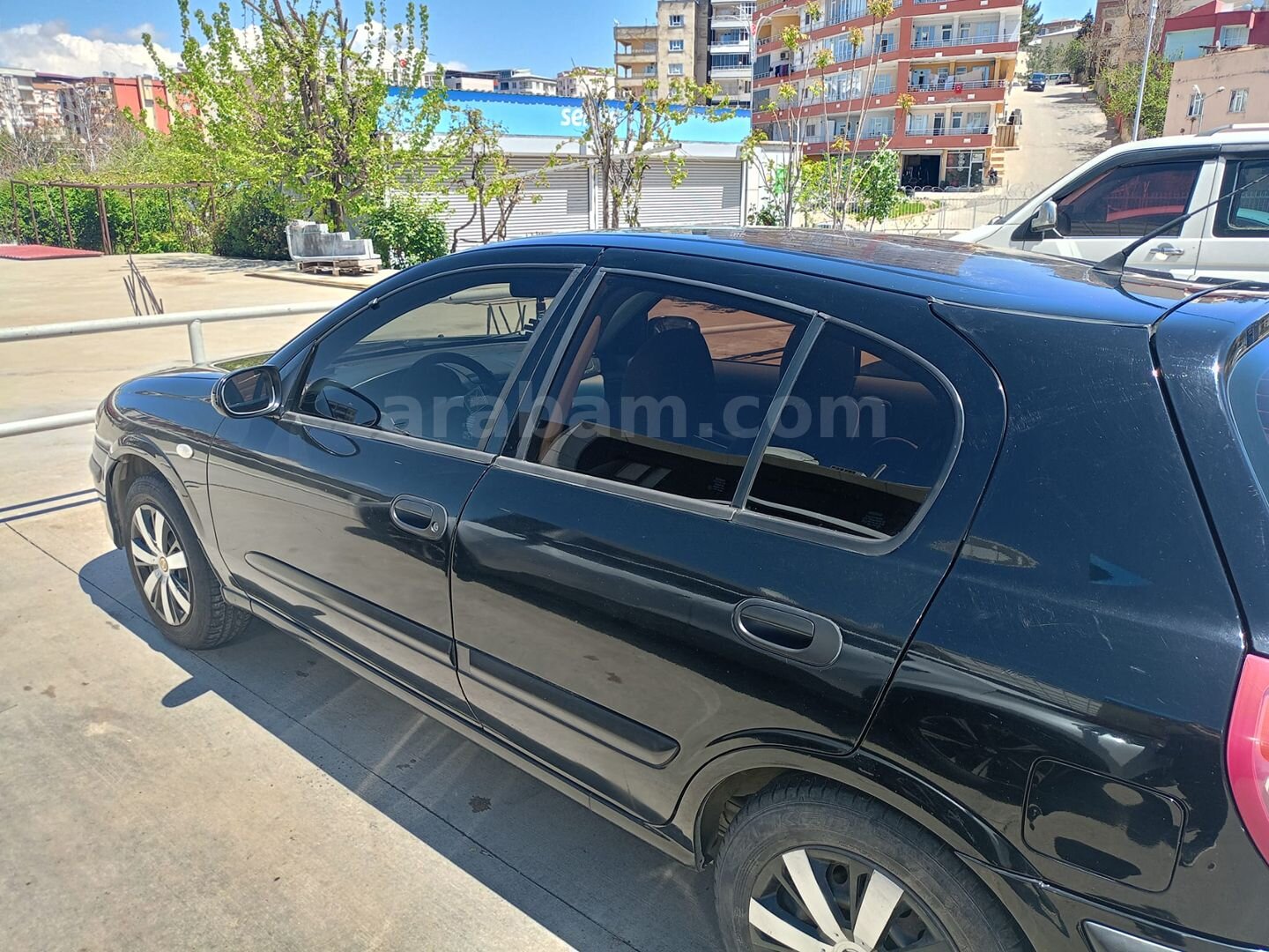 Sahibinden Nissan Almera 1.5 Comfort 2001 Model Antalya 219.200 km Siyah 7