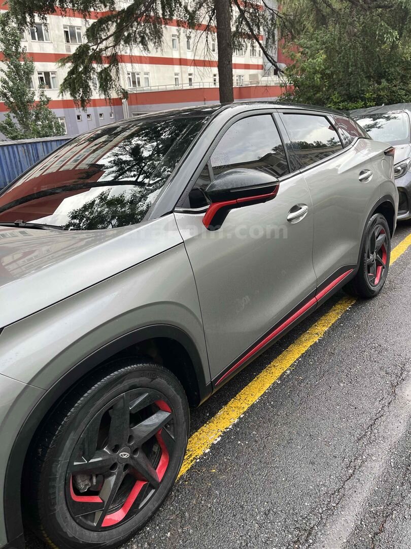 Sahibinden Chery Omoda 5 1.6 T-GDI Luxury 2023 Model İstanbul 72.300 km Gri (Gümüş) 2
