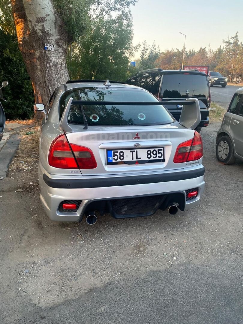 Sahibinden Mitsubishi Carisma 1.8 GDI Elegance 2000 Model İstanbul 396.000 km Gri (Gümüş) 4