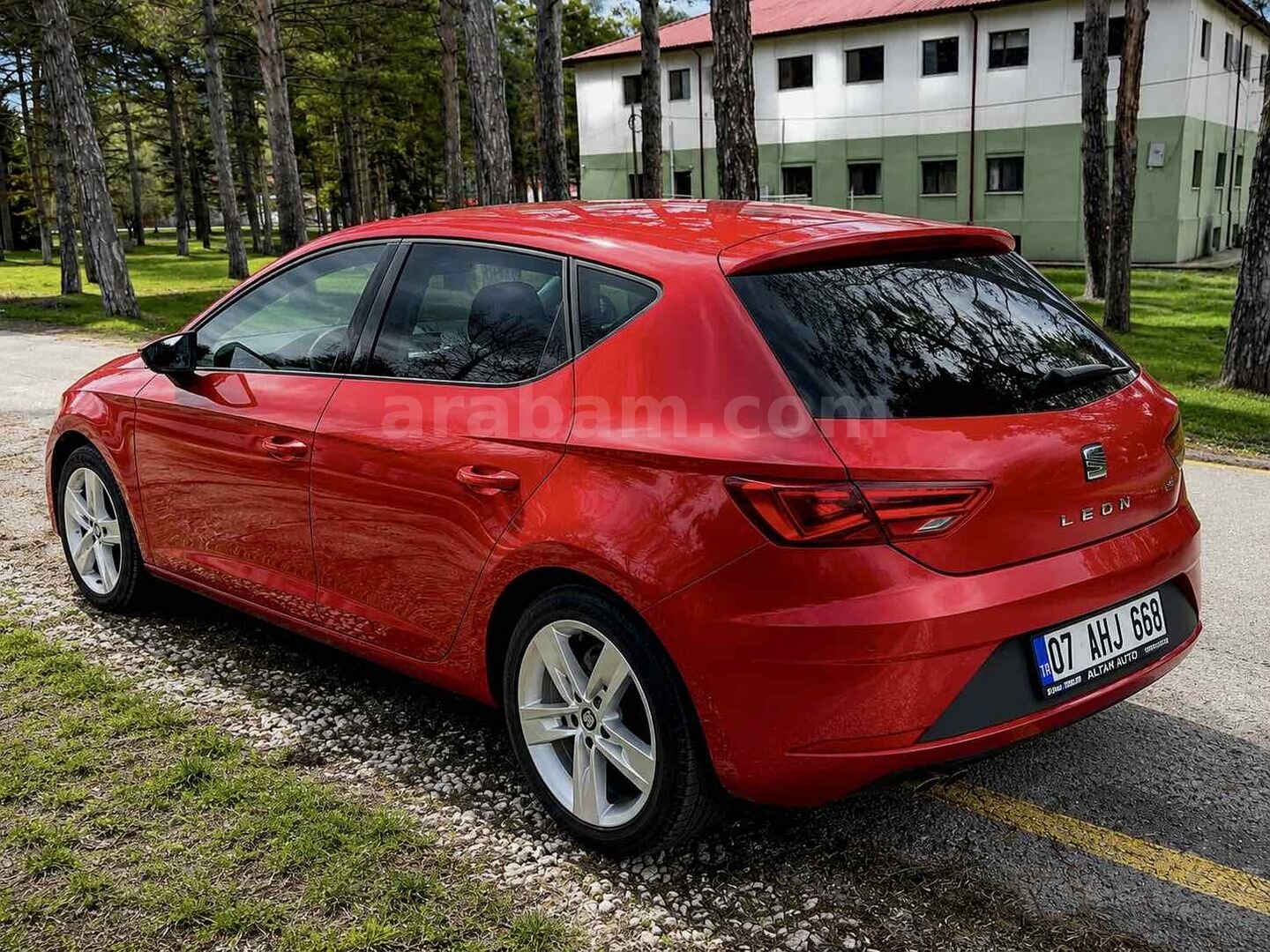 Sahibinden Seat Leon 1.6 TDI FR 2019 Model Bolu 124.000 km Kırmızı 4