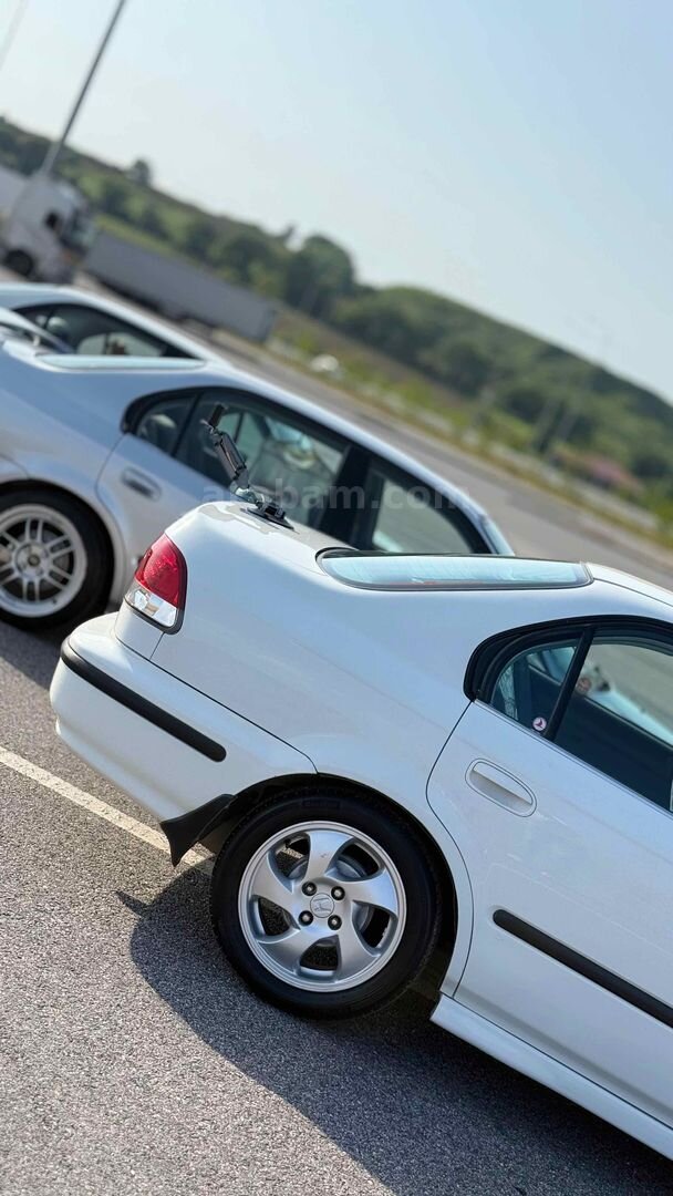 Sahibinden Honda Civic 1.4 i S 1999 Model Eskişehir 275.000 km Beyaz 5