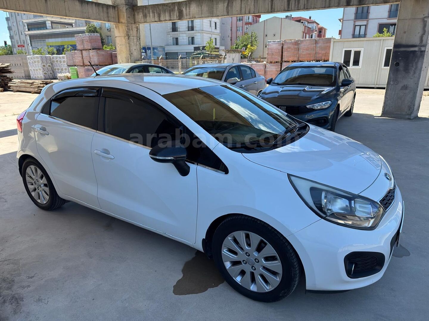 Sahibinden Kia Rio 1.4 CRDi Fancy 2014 Model İstanbul 157.800 km Beyaz 6