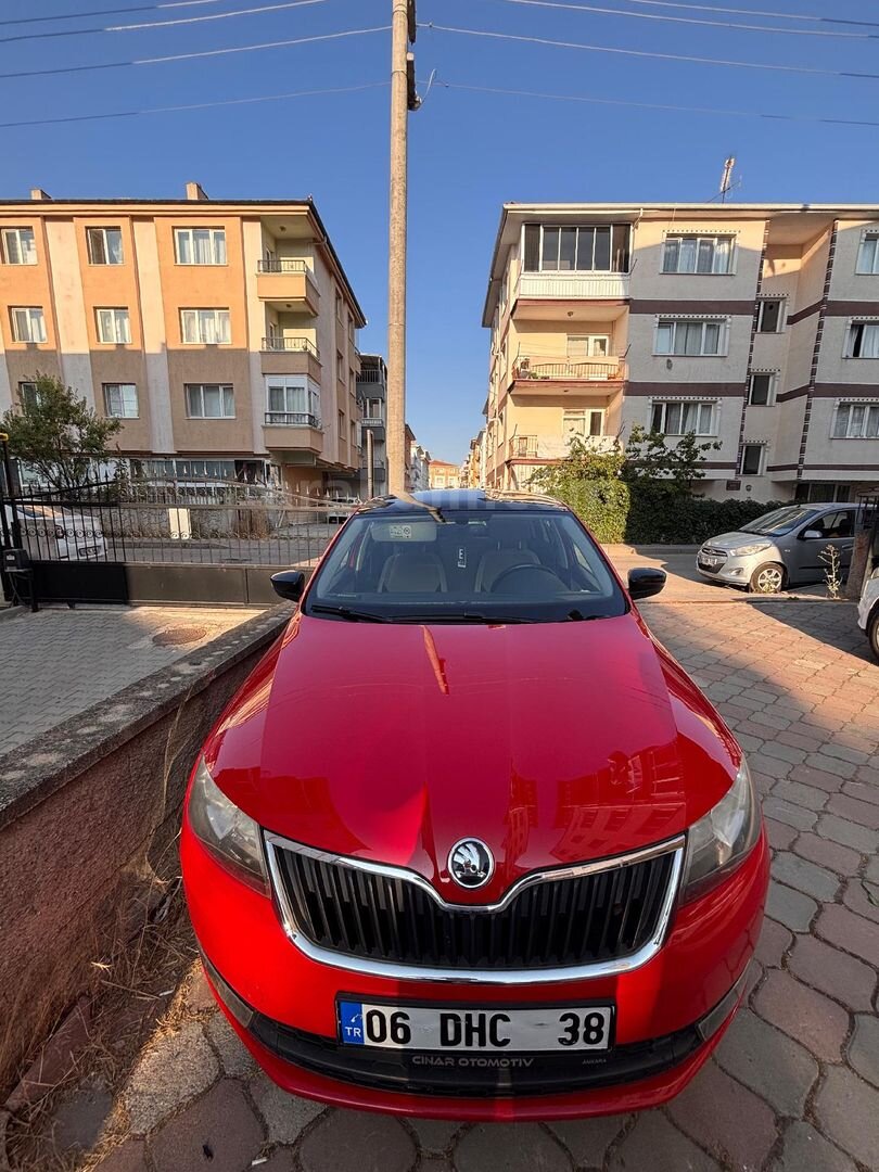 Sahibinden Skoda Rapid 1.4 TDI GreenTec Spaceback Style 2016 Model Ankara 179.000 km Kırmızı 6