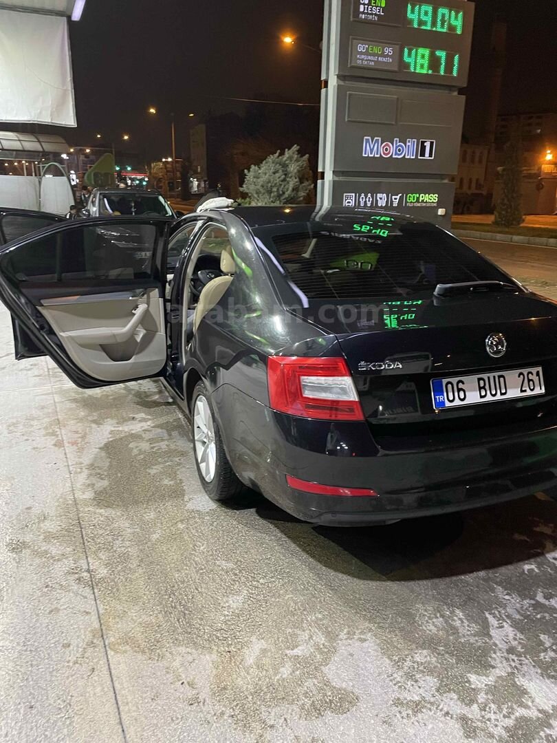 Sahibinden Skoda Octavia 1.6 TDI Elegance CR 2013 Model Elazığ 231.000 km Siyah 7