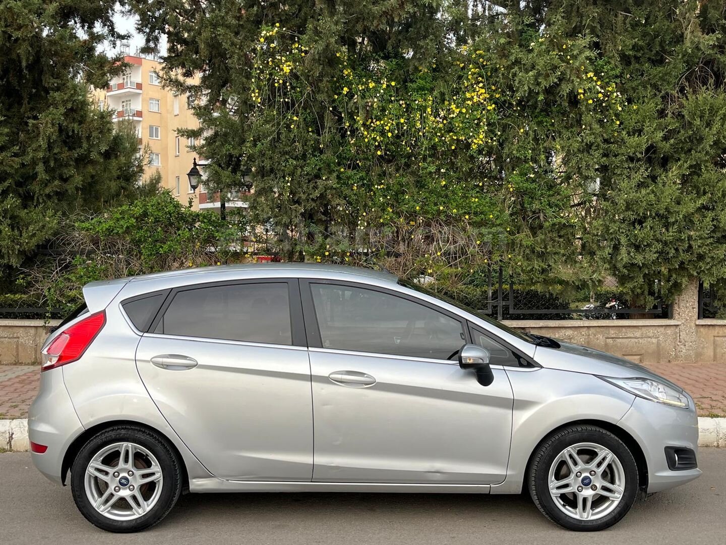 Sahibinden Ford Fiesta 1.5 TDCi Titanium X 2013 Model Antalya 190.000 km Gri 7