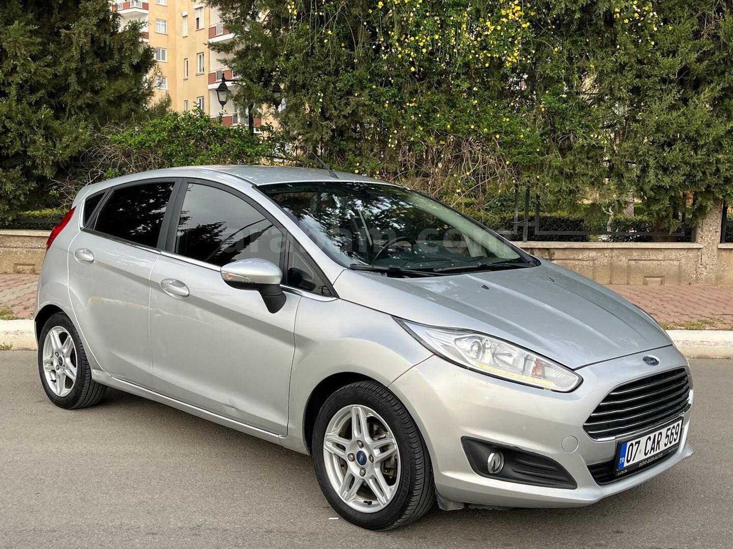 Sahibinden Ford Fiesta 1.5 TDCi Titanium X 2013 Model Antalya 190.000 km Gri 2