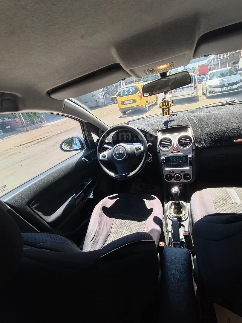 Sahibinden Opel Corsa 1.2 Twinport Essentia 2009 Model Mersin 182.500 km Gri (Gümüş) 6