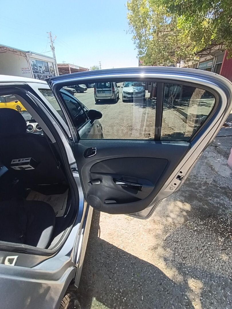 Sahibinden Opel Corsa 1.2 Twinport Essentia 2009 Model Mersin 182.500 km Gri (Gümüş) 7