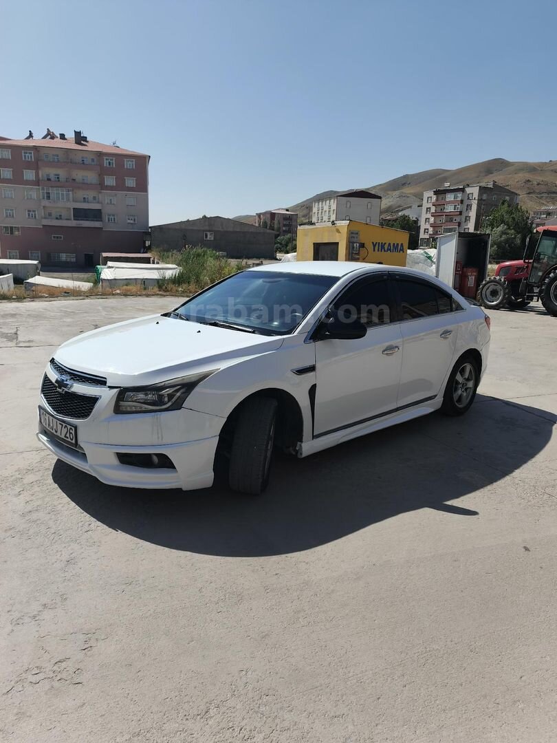Sahibinden Chevrolet Cruze 1.6 LS 2011 Model Van 295.000 km Beyaz 1