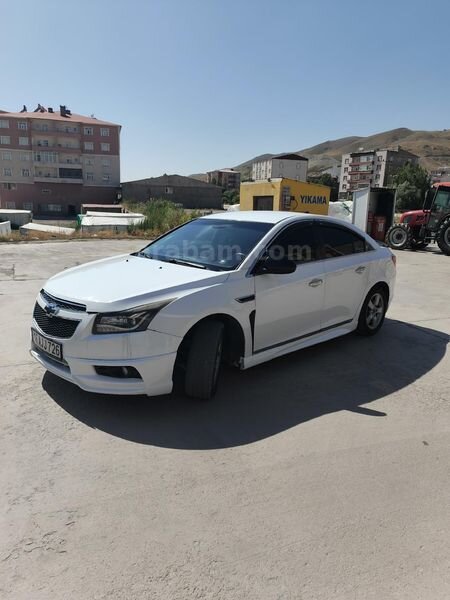 Sahibinden Chevrolet Cruze 1.6 LS 2011 Model Van 295.000 km Beyaz