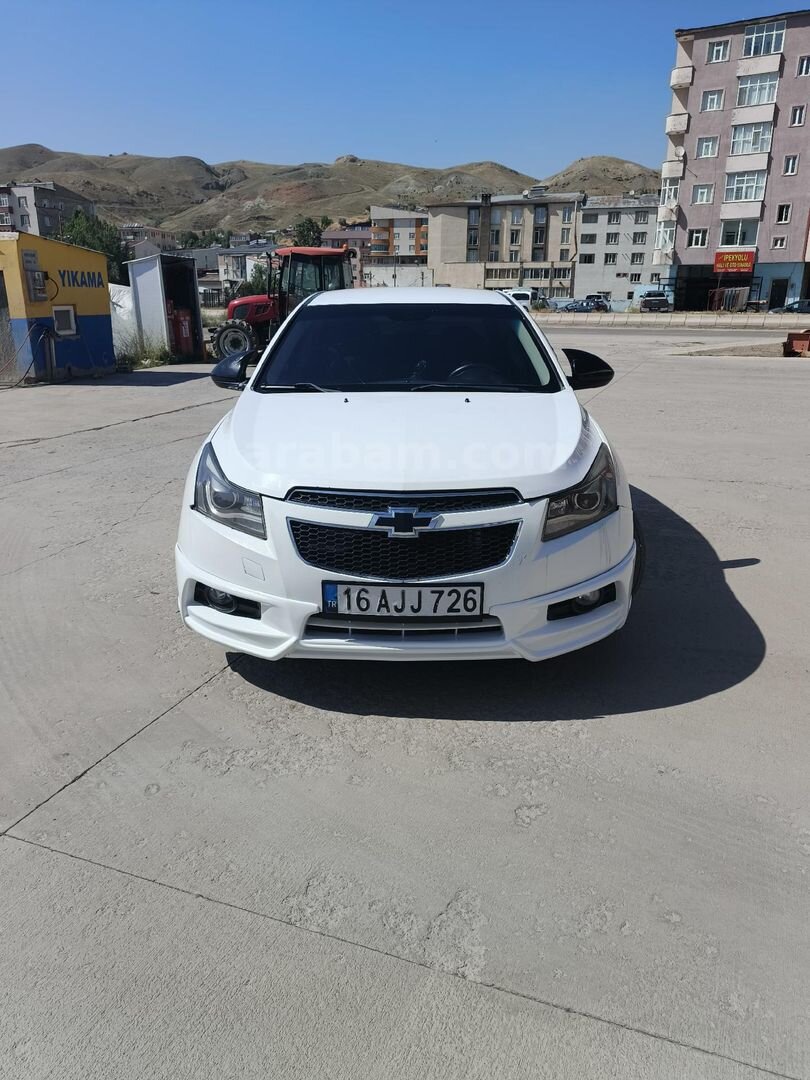 Sahibinden Chevrolet Cruze 1.6 LS 2011 Model Van 295.000 km Beyaz 2