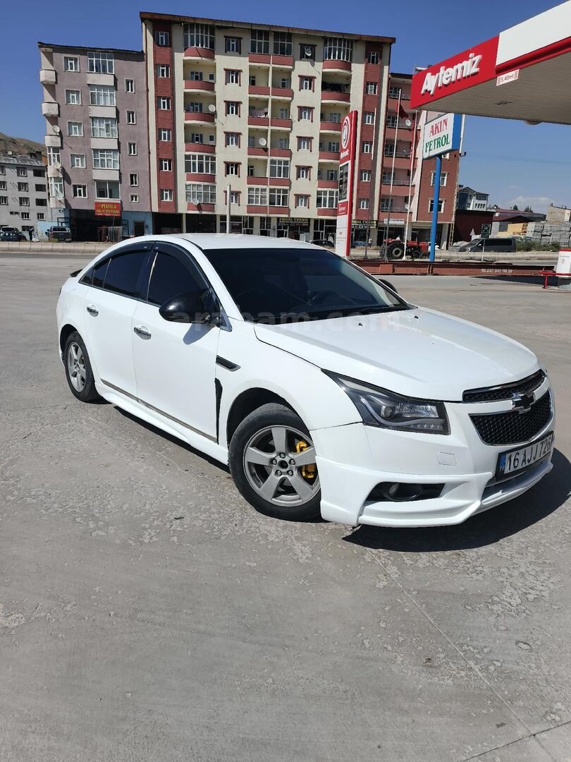 Sahibinden Chevrolet Cruze 1.6 LS 2011 Model Van 295.000 km Beyaz 3
